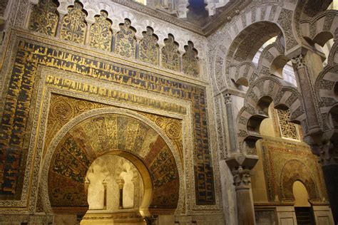  Mezquita-Catedral de Córdoba: Một Kiệt Tác Kiến Trúc Hợp Nhất Giữa Ba Văn Minh!