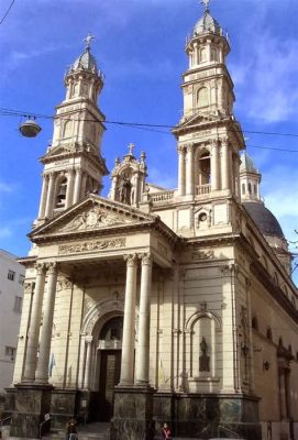  Catedral de Nuestra Señora del Rosario: Một Kiệt Tác Kiến Trúc Phục Hưng Lộng Lẫy và Cổ kính ở La Paz